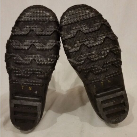 EXTREME ARCTIC COLD WEATHER sz7/NARROW MICKEY MOUSE BUNNY BLACK BOOTS NO VALVE main image 9